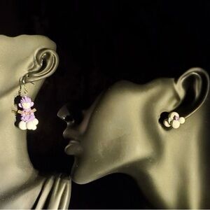 Chic Floral Drop Earrings in Purple and White